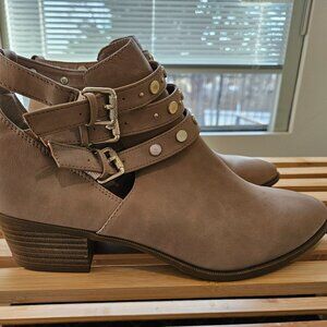 Circus by Sam Edelman studded ankle boots faux leather